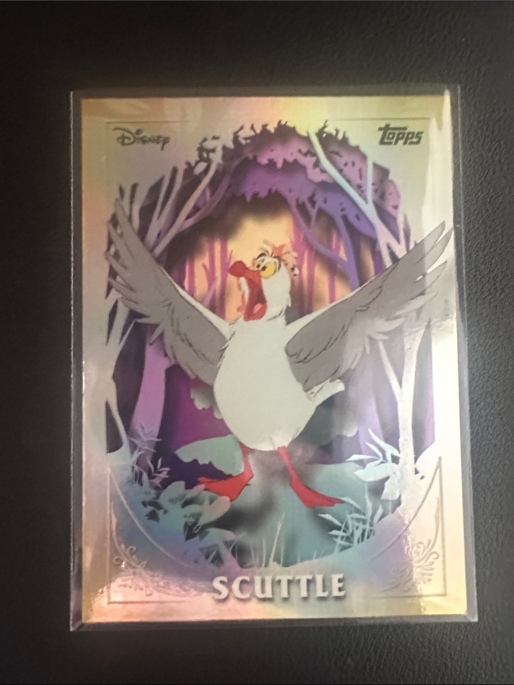 Topps Scuttle Seagull Card – White, Gray & Purple
